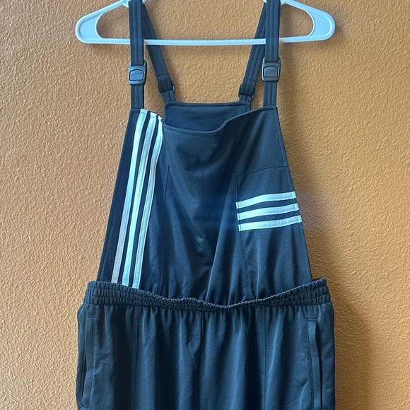 Adidas Originals RARE Black/White “Dungarees” Overalls Size XL New With Tags! - Picture 8 of 15